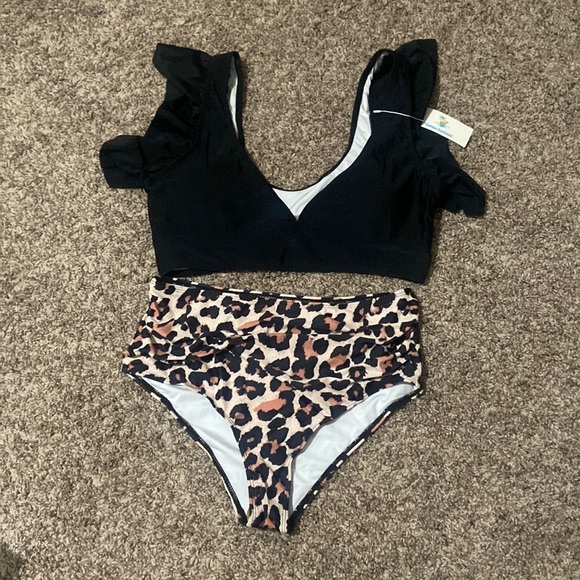 NWT two piece swim suit - Picture 1 of 1